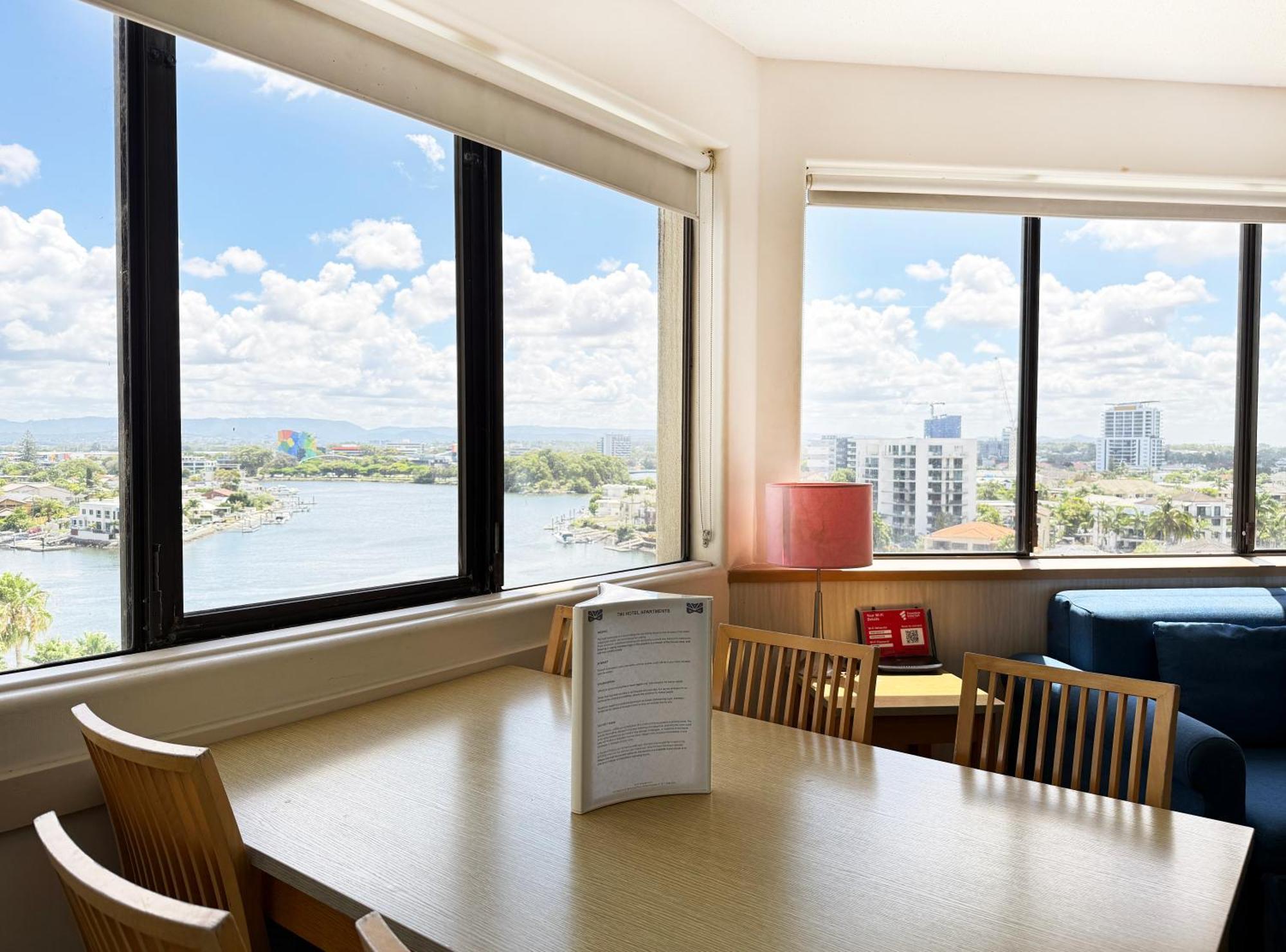 Tiki Hotel Apartments Surfers Paradise Gold Coast Ngoại thất bức ảnh