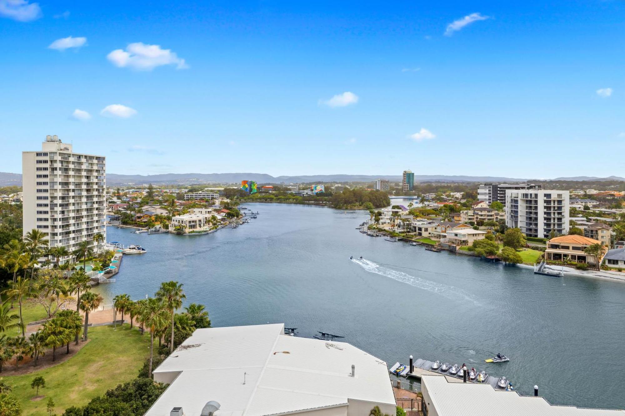 Tiki Hotel Apartments Surfers Paradise Gold Coast Ngoại thất bức ảnh