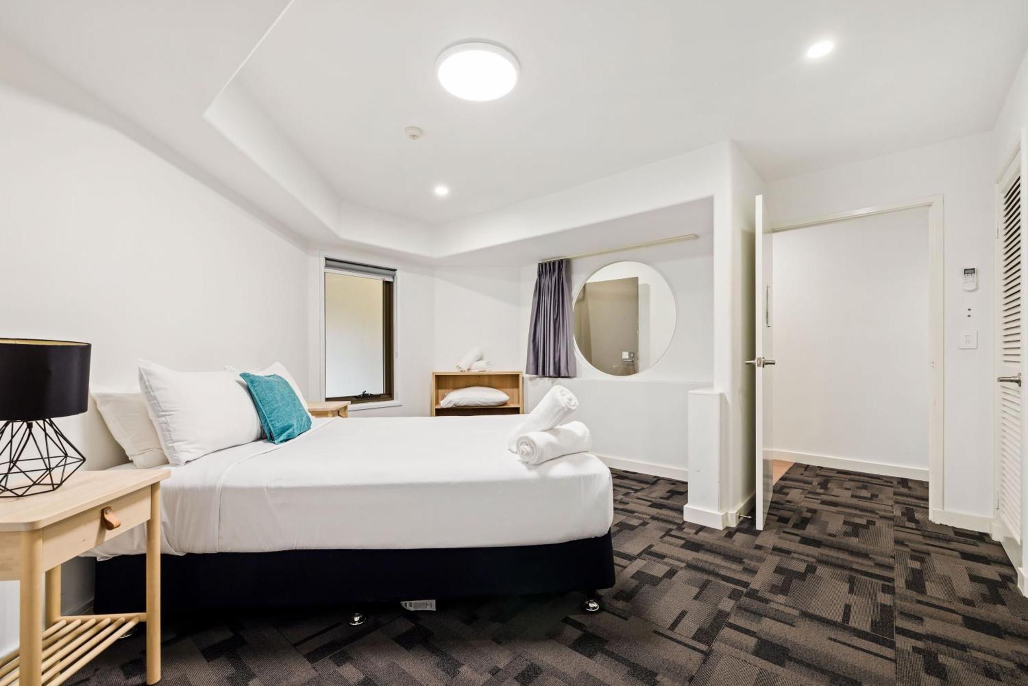 Tiki Hotel Apartments Surfers Paradise Gold Coast Phòng bức ảnh