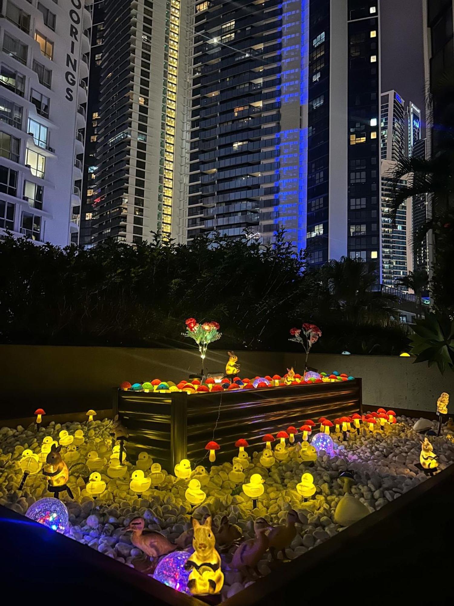 Tiki Hotel Apartments Surfers Paradise Gold Coast Ngoại thất bức ảnh