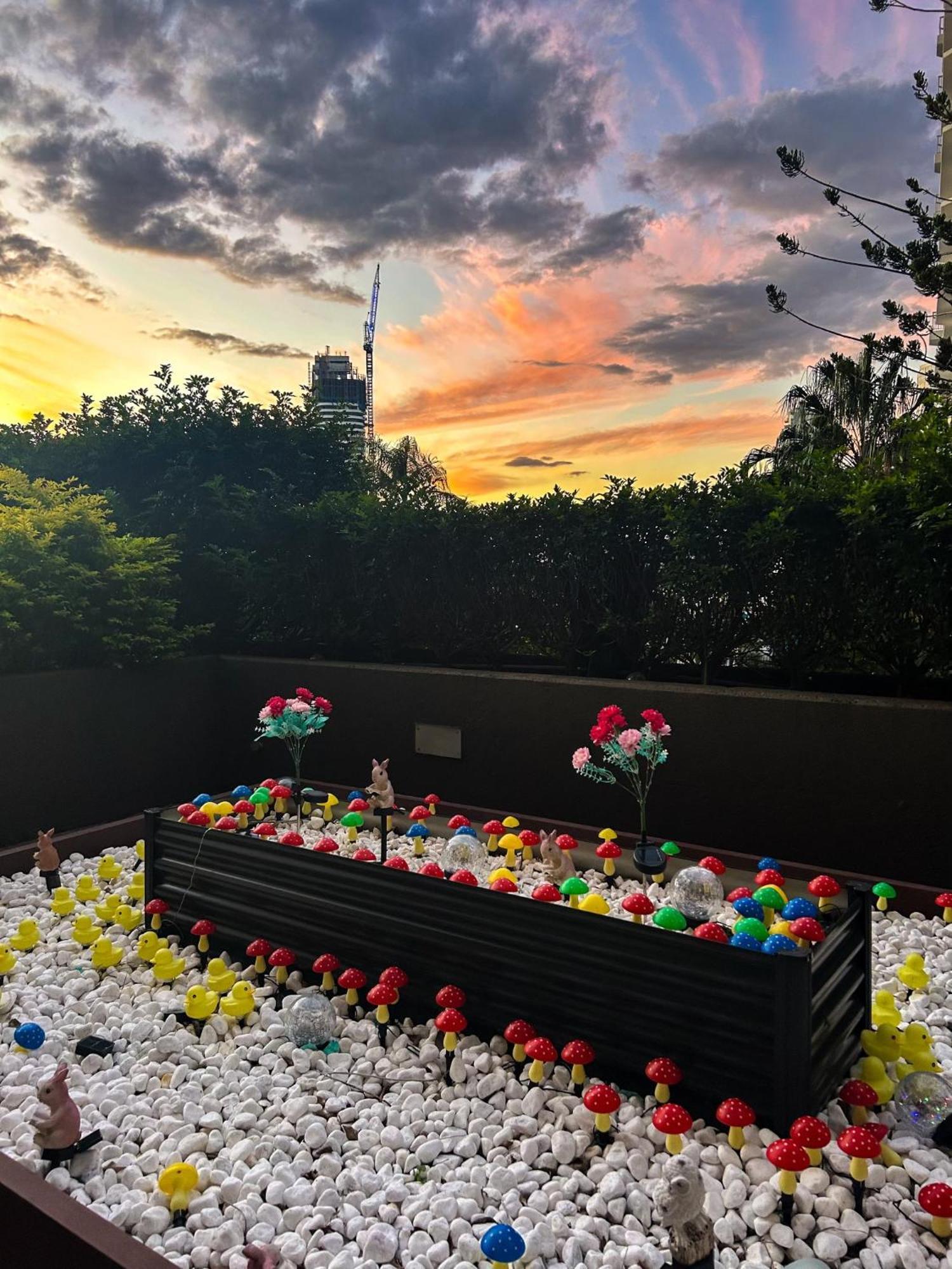 Tiki Hotel Apartments Surfers Paradise Gold Coast Ngoại thất bức ảnh